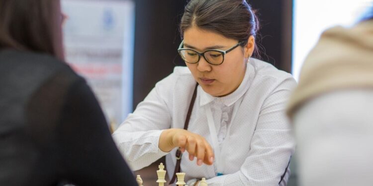 Дэлхийн шатрын олимпиадад оролцох шатарчид Энэтхэгийг зорилоо