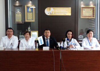 Долоон настай хүүхдэд төрсөн ээжээс нь элэг шилжүүлэн суулгах хагалгааг ЭХЭМҮТ-д амжилттай хийжээ