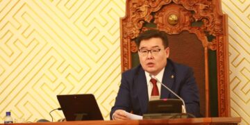 Г.Занданшатар намынхаа бодлогын эсрэг зогсч буйгаа үгээрээ илэрхийлэв