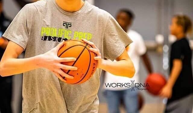 Ш.Энхийн-Од анхны гарын үсгээ зурлаа