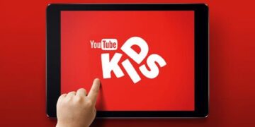 Хүүхдэд зориулсан youtubekids тохиргоо ашиглаж эхэлснээр аливаа төрлийн зүй бус мэдээллээс та хүүхдээ хамгаалж чадна