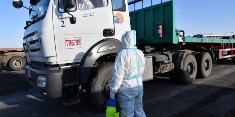 Тээврийн хэрэгсэл бүрээс 1000 төгрөгийн төлбөр авч байсныг зогсоов