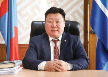 Эрдэнэбүрэний УЦС-ын төслийг удаашруулсан гэж Ховдын Засаг дарга Б.Дүгэржавыг огцрууллаа