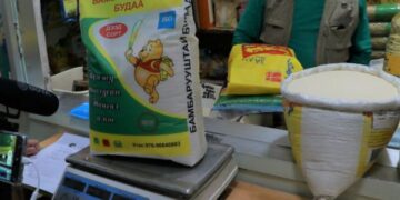 Хэмжээндээ хүрэхгүй будаа савлаж, худалдан борлуулсан иргэнийг торгожээ