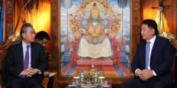 Монгол Улсын Ерөнхийлөгч У.Хүрэлсүхэд БНХАУ-ын Төрийн зөвлөлийн гишүүн, Гадаад хэргийн сайд Ван И бараалхав