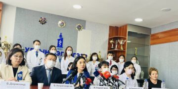 Цусны үүдэл эс шилжүүлэн суулгах эмчилгээг амжилттай хийлээ