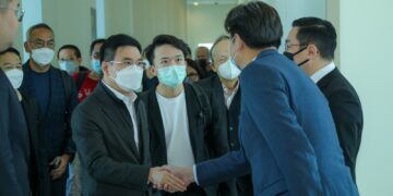 Тайландын Худалдааны сайд Журин Лаксанависит  Монгол Улсад албан ёсны айлчлал хийхээр хүрэлцэн ирэв