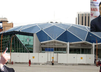 Д.Сумъяабазар циркийн хувьчлалыг буцаах уу, төрсөн дүүгээ хаацайлах уу?