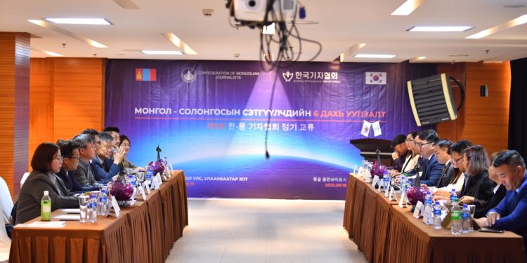 БНСУ-д сэтгүүлчдийг дадлагажуулах чиглэлээр ярилцав