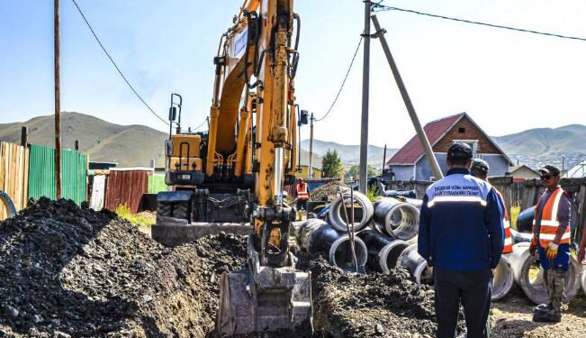 Иргэдийн хүсэлтээр хөрсний ус зайлуулах шугам угсарчээ