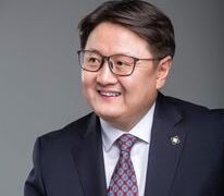 УИХ-ын гишүүн Ш.Раднаасэд төрийн бүх түвшны ажилчдын дипломыг шалгуулахаар ханджээ