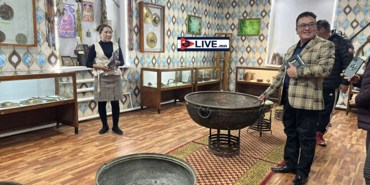 Говь-Алтай аймгийн Чандмань, Эрдэнэ сумын соёлын төвийн ажилтнуудтай уулзалт хэлэлцүүлэг зохион байгуулжээ