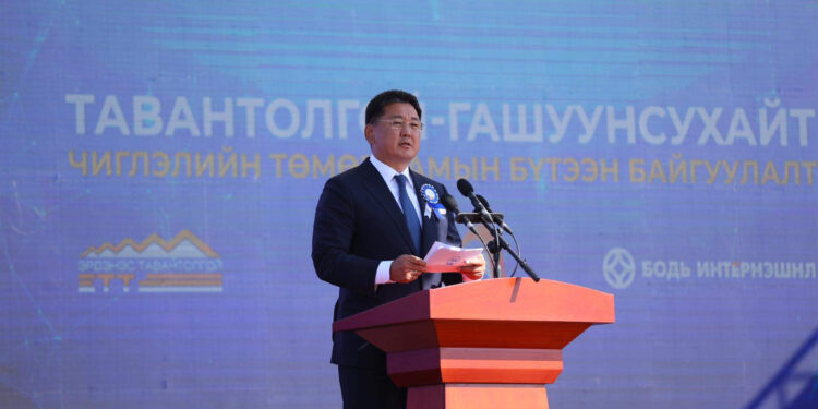 У.Хүрэлсүх: Монгол инженер, монгол залуусын хүч хөдөлмөрөөр дэлхийн стандартын төмөр зам ашиглалтад орж байна