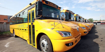 Сурагчдад 245 автобусаар үйлчилнэ