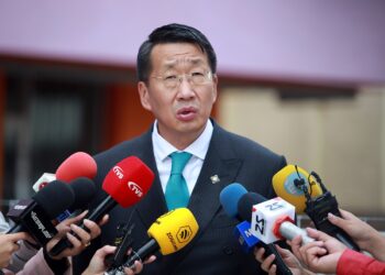 Хувийн 17 барилгыг худалдан авч цэцэрлэг болгожээ