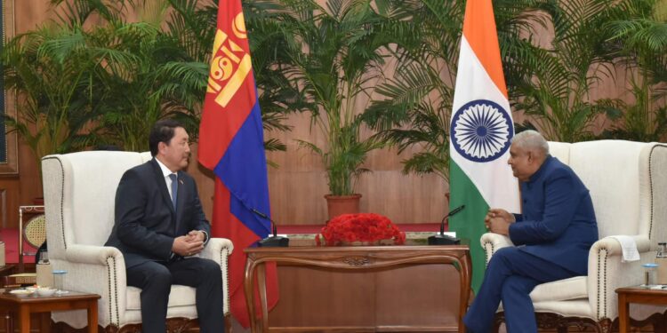 Батлан хамгаалахын сайд Г.Сайханбаяр Энэтхэгт ажлын айлчлал хийв