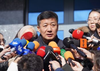 Цагаадсан гэх тайлбартайгаар С.Баярцогт улс төрд эргэн ирэв