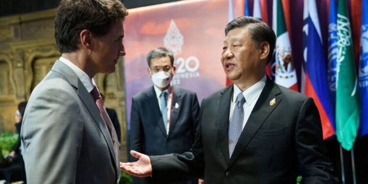 БНХАУ-ын удирдагч Канадын Ерөнхий сайдыг "загнав"