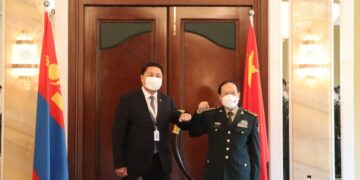 Батлан хамгаалахын сайд БНХАУ-д албан ёсны айлчлал хийлээ