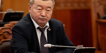 Х.Баделхан: Хэмнэлтийн хуулийн үр дүнг тооцсон газар алга. Хэмнэлт гэх нэр хий хоосон уриа болоод дууссан.