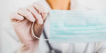 Ковид-19 хоёр дахин нэмэгдсэн тул амны хаалтаа зүүхийг уриалав