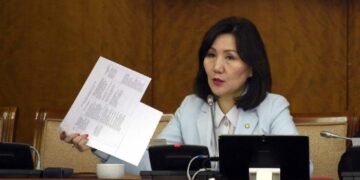 М.Оюунчимэг: БНХАУ-ын барилгын компаниуд руу ЭТТ-оос их хэмжээний мөнгө шилжүүлсэн