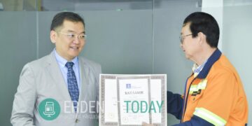 “Эрдэнэт медикал” эмнэлэг магадлан итгэмжлэлийн батламжаа хүлээн авлаа