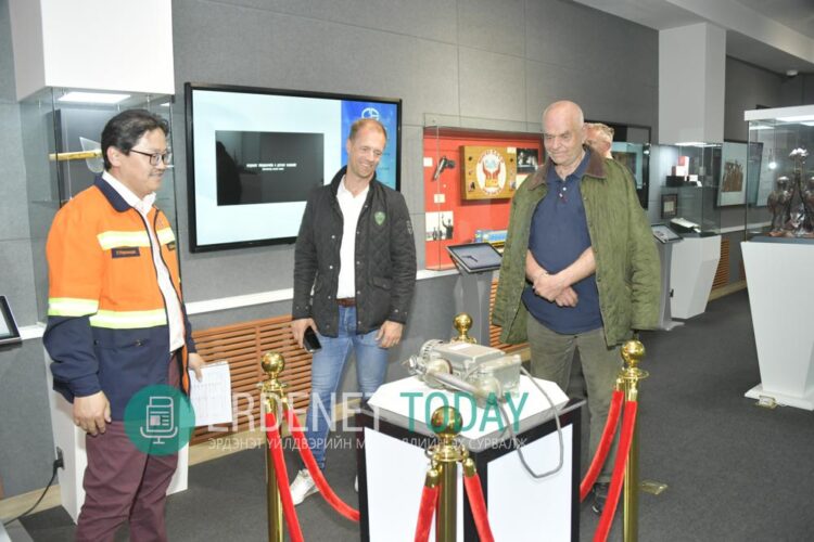 Швед улсын САДКОРА ФОРЕСТРИ, БИ СИ СИ компанийн төлөөллүүд эрдэнэт үйлдвэрт зочилж байна