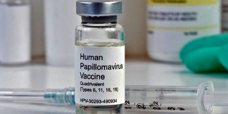 УМАЙН ХҮЗҮҮНИЙ ХАВДРААС СЭРГИЙЛЭХ ПАППИЛОМА ВИРУСЫН ЭСРЭГ ВАКЦИН ХИЙЖ БАЙНА