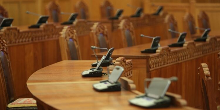 Намуудын аврал болсон хуулийг Ерөнхийлөгч хэзээ өргөн барих вэ?