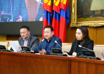 Ерөнхий сайд намын нөхдөө шалгуулахыг шаарджээ