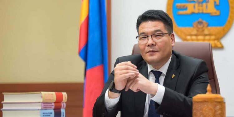 С.Энхболд: Олон улсын өндөр зэрэглэлийн тоног төхөөрөмж, технологиор Монголд эмчлэгдэх боломжгүй 6 өвчний эмчилгээг нэвтрүүллээ