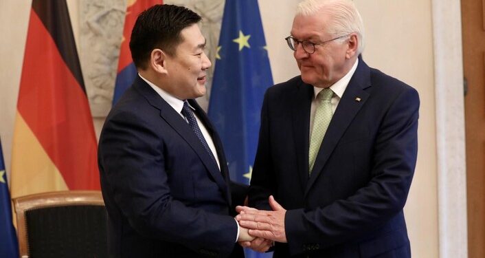 Ерөнхий сайд Л.Оюун-Эрдэнэ ХБНГУ-ын Холбооны Ерөнхийлөгч Франк-Вальтер Штайнмайерт бараалхлаа