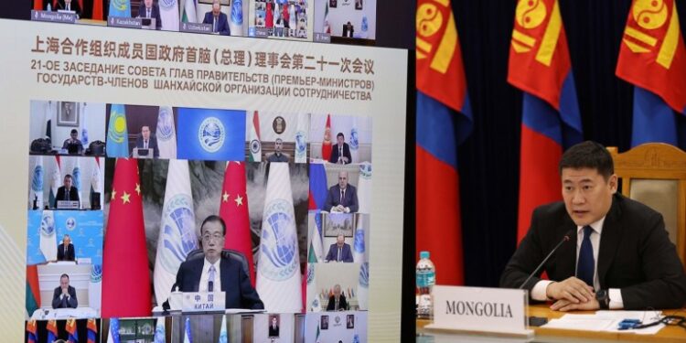 Л.Оюун-Эрдэнэ: Алтанбулаг-Замын-Үүдийн хурдны авто зам барих төслийн урьдчилсан ТЭЗҮ бэлэн болсон