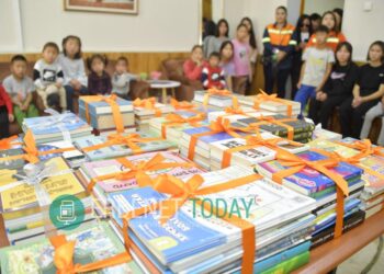 “ЭНЭРЭЛ” төвийн хүүхдүүдэд ном бэлэглэлээ