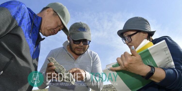 “Фосфоритийн геологи, хайгуул-2022” үйлдвэрлэл, судалгаа, шинжилгээний ажил амжилттай явагдлаа