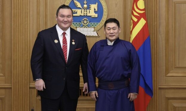 Хакухо М.Даваажаргал: Ард иргэдээ вакцинжуулж, ковид цар тахлыг амжилттай давсан Ерөнхий сайд танд талархал илэрхийлье