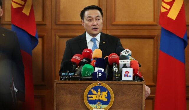 Засгийн газар төрөөс иргэн, аж ахуй нэгжид үзүүлж буй үйлчилгээний чанар, хүртээмжийг нэмэгдүүлнэ