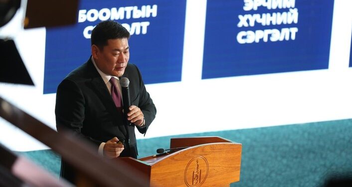 Л.Оюун-Эрдэнэ: “Шинэ сэргэлтийн бодлого”-ын төслүүдэд 39 мянган инженер, техникийн ажилтан шаардлагатай байгаа