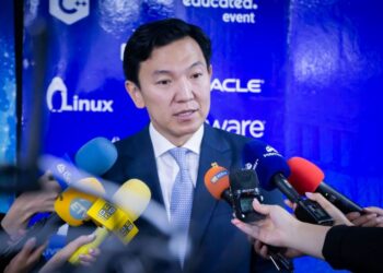 Н.Учрал сайдын хуульд учир их байна аа