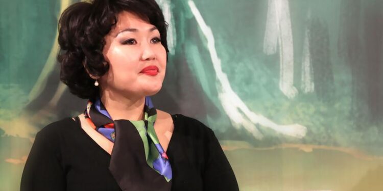 Шүүхээс буруутай гэж үзвэл яруу найрагч Ц.Хуланд 8-15 жилийн ял өгч магадгүй