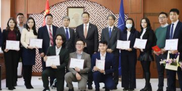 Япон улсад 888 инженер суралцжээ