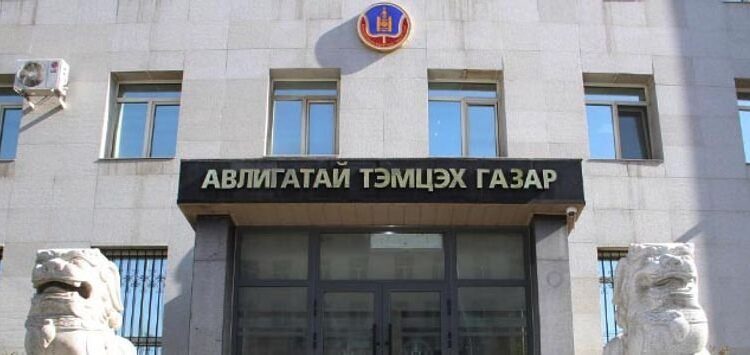 УИХ-ын гишүүн Д.Бат-Эрдэнэ, Н.Наранбаатар, Т.Аюурсайханы бүрэн эрхийг түдгэлзүүлнэ