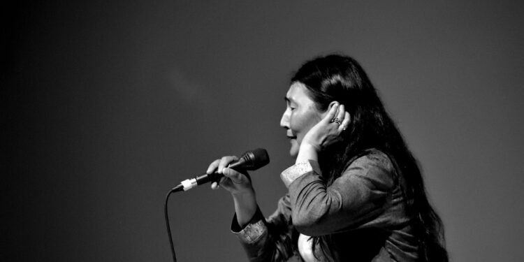 Цахар тугч Урнаа буюу Азийн дива