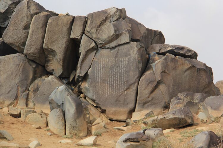 Яруу найрагч Г.Мэнд-Ооёо 2024 оныг Монгол бичиг, соёлын жил болгох уриалга гаргалаа