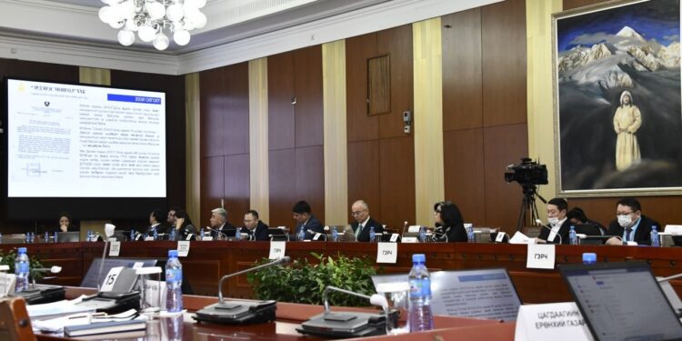 Сонсголд ТОСК ТӨҮГ-ЫН зээлтэй холбоотой асуудлаар 12 хүнийг нэмж гэрчээр дуудлаа