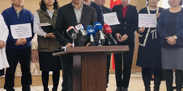 Үйлдвэрчний эвлэл Засгийн газарт шаардлага хүргүүлэв