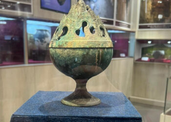 Хүннүгийн үеийн язгууртны хэрэглэж байсан эд зүйлс олдлоо