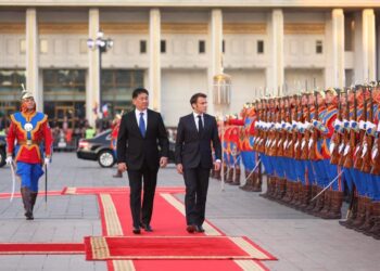 Эммануэл Макрон Монголд ирээд юу ярив