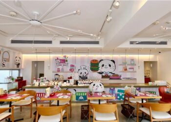 Панданы сэдэвчилсэн кафе, дэлгүүрт саатаарай